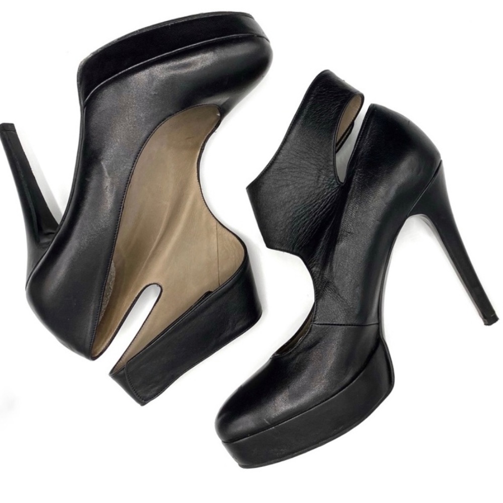 BARNEY’S Black Leather Platform Ankle Strap Stiletto Pump Shoe